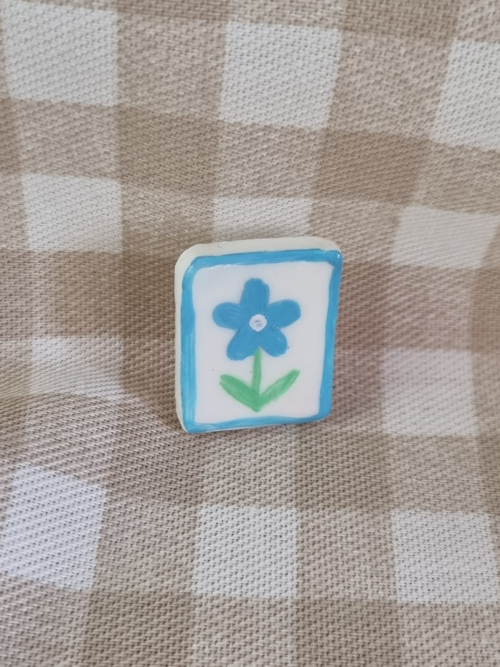 Négyzetes kitűzők